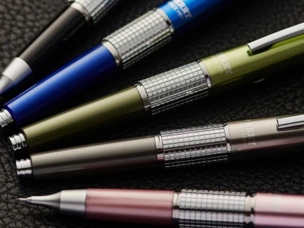 定番のケリーロゴ