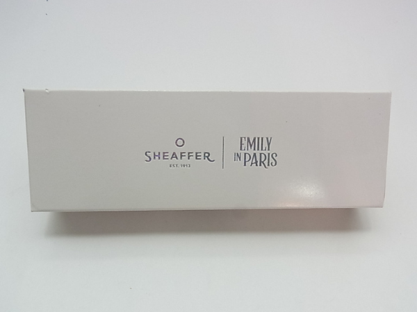SHEAFFER/EMILY IN PARISのロゴ入り内箱
